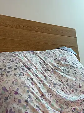 cuteluci_'s cam snapshot