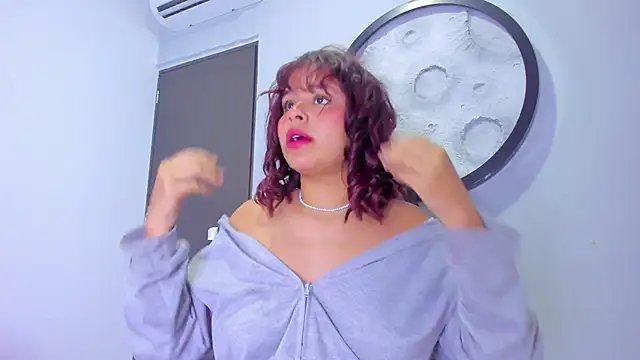 Sofia_villareal's cam snapshot