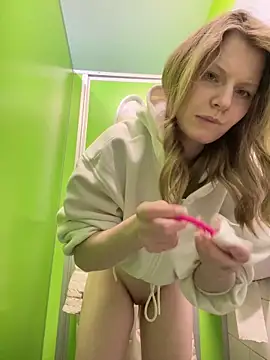 MaryHiggins's cam snapshot