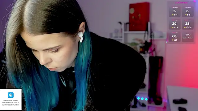 QueenAliceX's cam snapshot