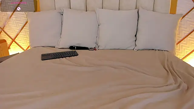 cocoamore's cam snapshot