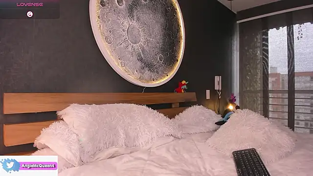 Sarajames's cam snapshot