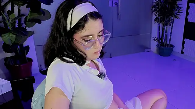 LiLLiAnderson's cam snapshot