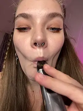 Holy_Tereza's cam snapshot