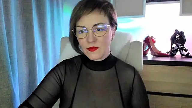 feliziaDesire's cam snapshot