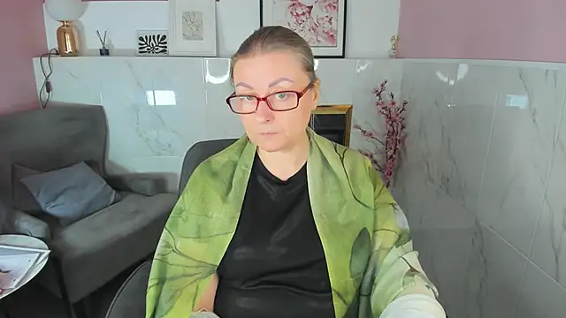 AlexandraKind's cam snapshot