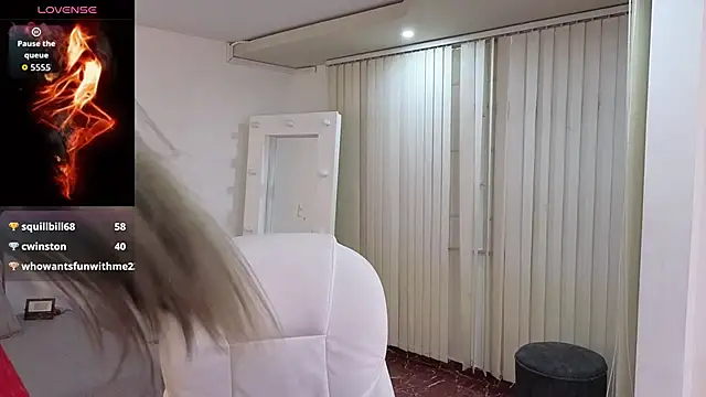 Scarlett_079's cam snapshot