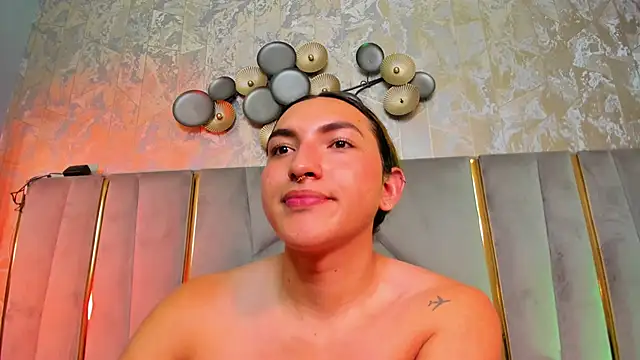 TomLondon_ live sex cam