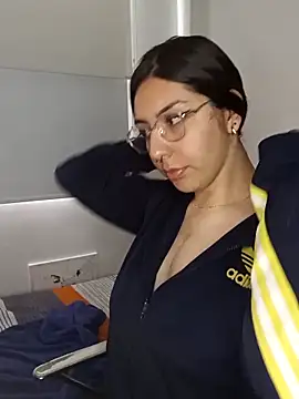 Nikolth_4 live sex cam