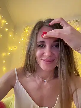 LucieMack's cam snapshot