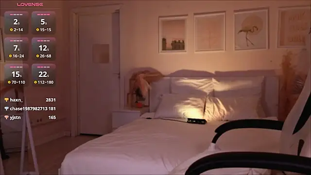 Ooops_Boobss's cam snapshot