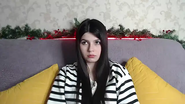 KisaModel's cam snapshot