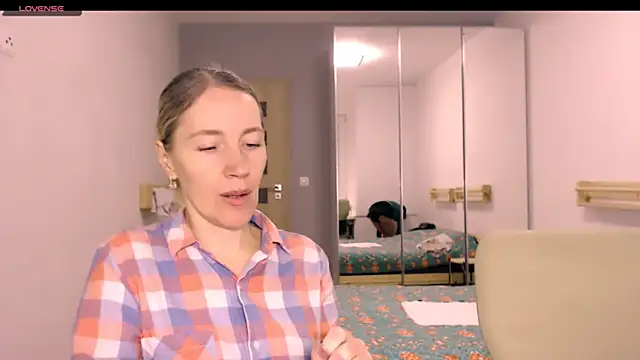 Javelinka's cam snapshot