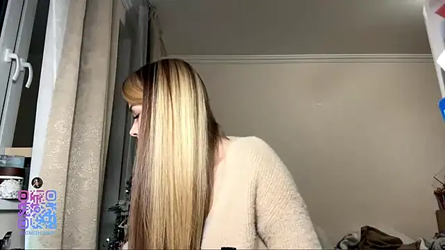 Kimi_Luckman's cam snapshot