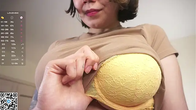 RoxannaCarver live sex cam