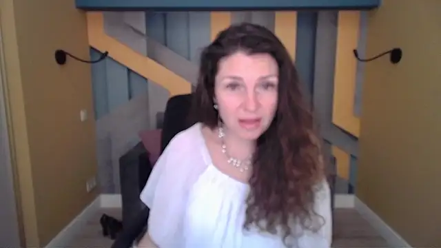 EllaLong's cam snapshot