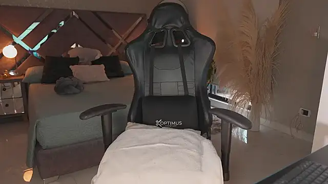 KateOwens's cam snapshot