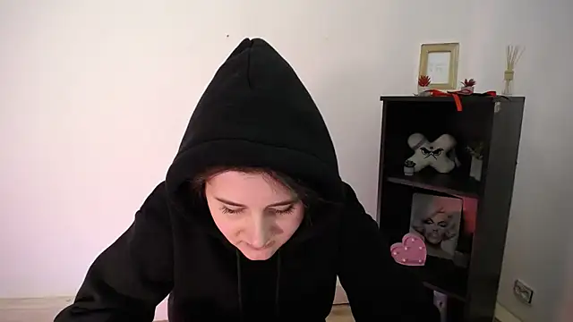 Katrin_kiss_'s cam snapshot