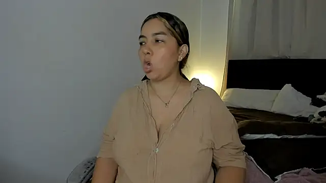 brithany_olson25's cam snapshot