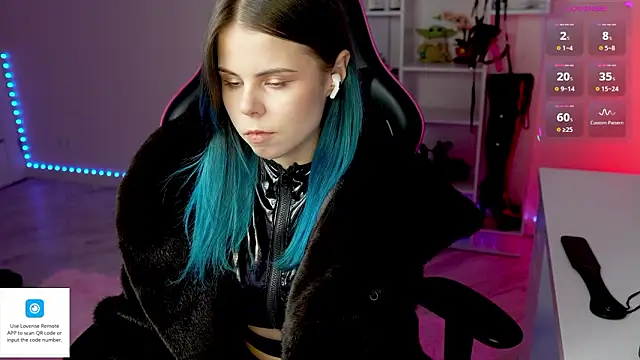 QueenAliceX's cam snapshot