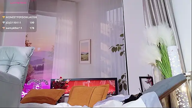 Kiki--2025's cam snapshot