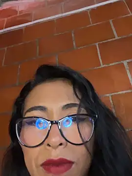 Emma__cumlovee's cam snapshot