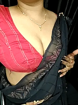 Shreya8999's cam snapshot