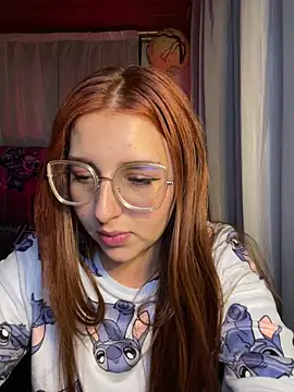 CoraVibes's cam snapshot