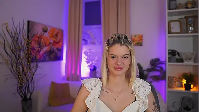 _Kitty_Cute_'s cam snapshot