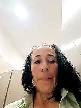 Coeur_de_luxure's cam snapshot