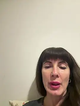 LadyLuxLover's cam snapshot