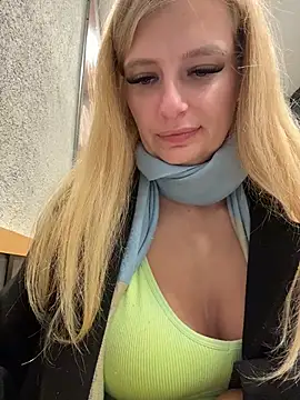 Betsy's cam snapshot