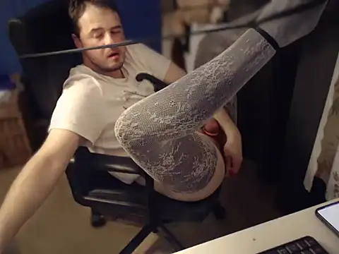 CuteMan33's cam snapshot