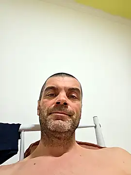 DOMINATOR_SIR-MASTER's cam snapshot