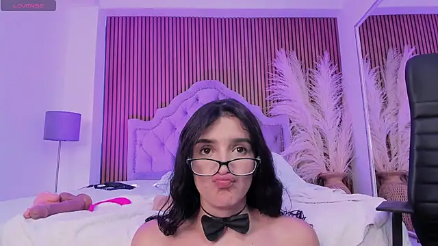 Violett_hott_'s cam snapshot