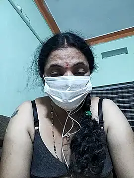 bhavyasri_55's cam snapshot