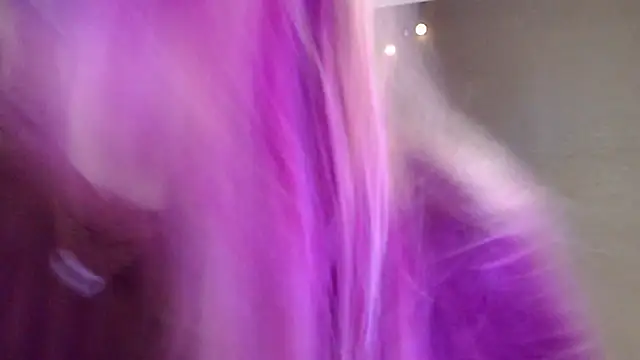 Iris_lave's cam snapshot