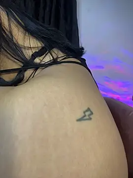 AlannaDollx's cam snapshot