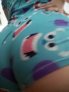 tata_sanz_ live sex cam