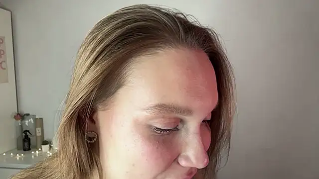 Kalli_ly's cam snapshot