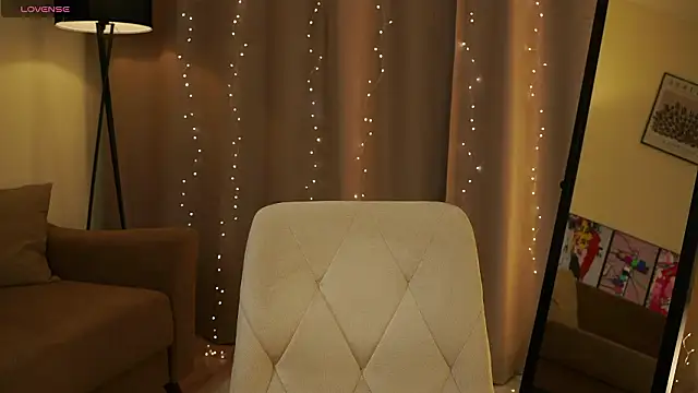 VinnieSerrano live sex cam