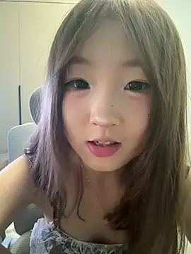 lelebaybay888 live sex cam