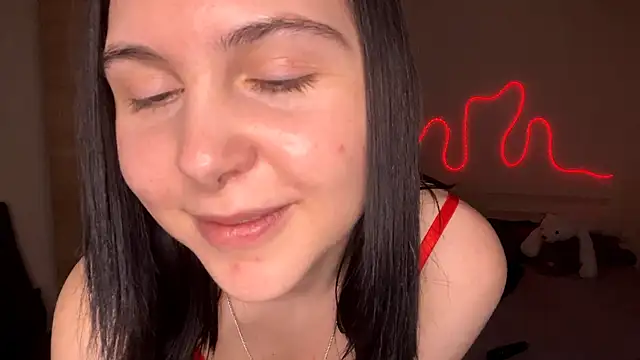 MyraLitterers's cam snapshot