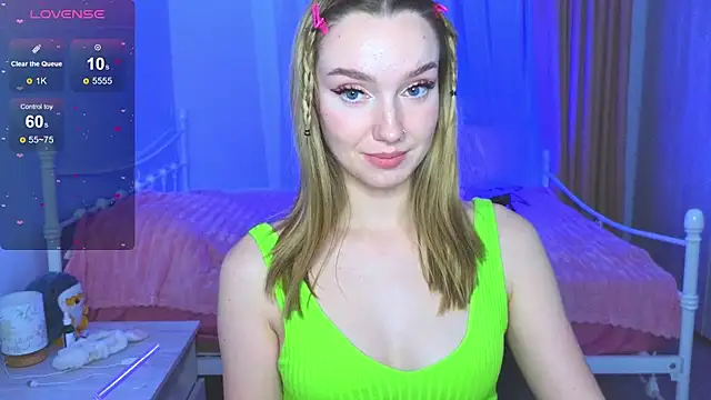 Wild_Sophie_'s cam snapshot