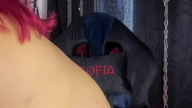 charrlotte_quinn's cam snapshot