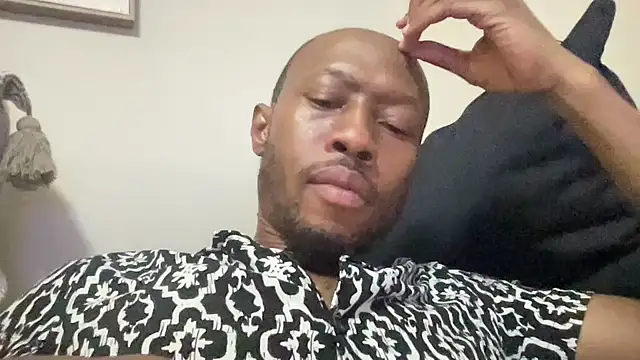 EbonyKingKong's cam snapshot