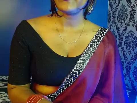 Hotginni4 live sex cam