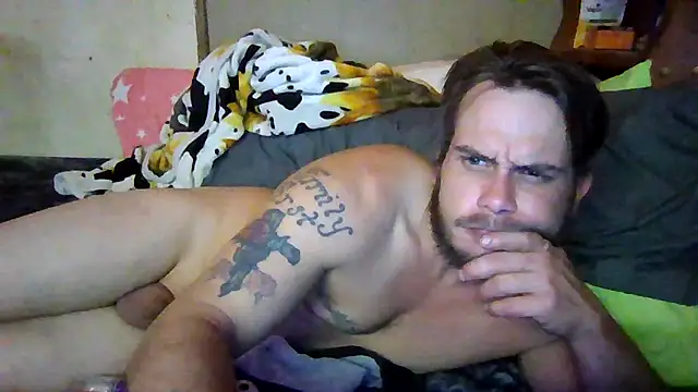 bkuterbach2015's cam snapshot