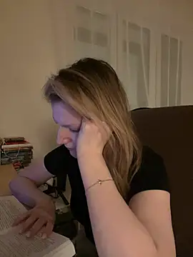 MaryHiggins's cam snapshot