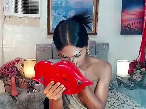 Tarah_MC_Collins's cam snapshot